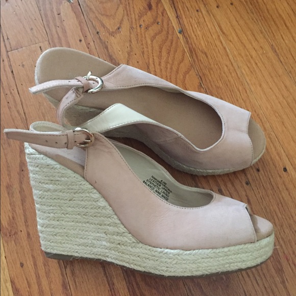 Nine West Shoes - Nine West wedges sz 6.5 rose color leather upper